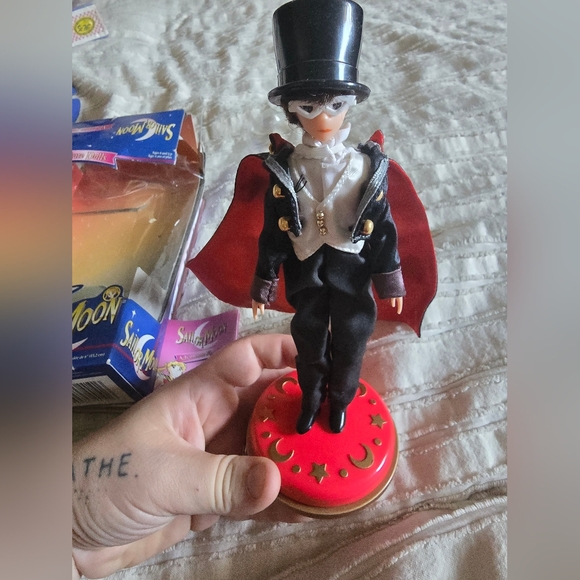 Tuxedo mask spin doll - Picture 1 of 10